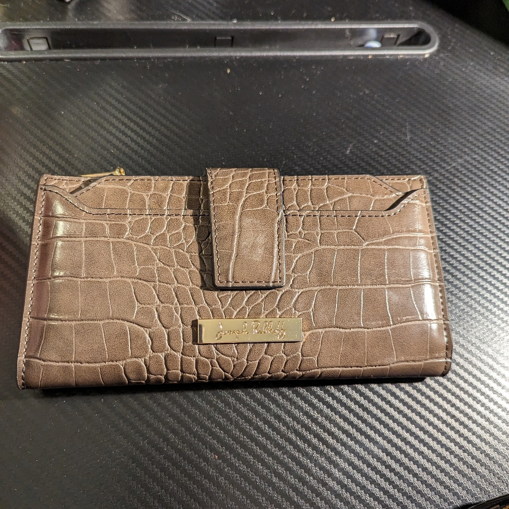 Joseph Ribkoff Wallet
